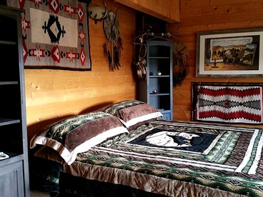 Spacious, Inviting Log Cabin Encircled by Wildlife in Utah - Alton, Utah - glamping.directory