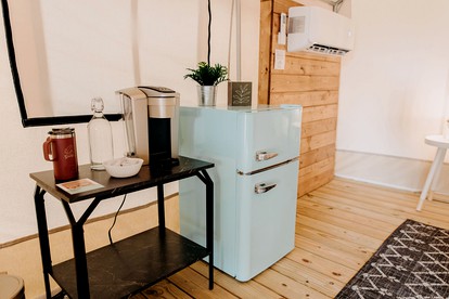 Lake Blackshear Glamping Retreat: Cozy Safari Tent in Cordele, Georgia - Cordele, Georgia - glamping.directory