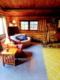 Celebrate Love: Pet-Friendly Romantic Log Cabin in Lisbon, NH - Lisbon, New Hampshire - glamping.directory