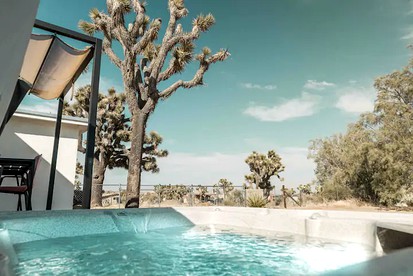 Fantastic Villa with a Hot Tub in Yucca Valley Perfect for Joshua Tree Getaways - Yucca Valley, California - glamping.directory