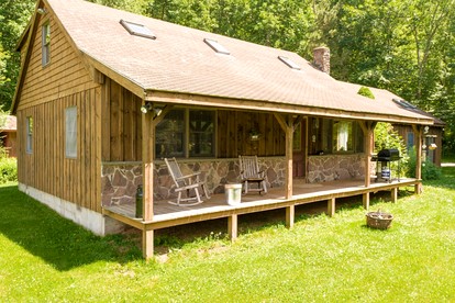 Warm & Inviting Cabin Retreat Perfect for Year-Round Escapes in Denver, New York - glamping.directory