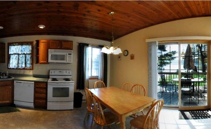 Spacious Cabin Rental with a Fireplace on Lake Delton, Wisconsin - Wisconsin Dells, Wisconsin - glamping.directory