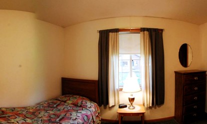 Spacious Cabin Rental with a Fireplace on Lake Delton, Wisconsin - Wisconsin Dells, Wisconsin - glamping.directory