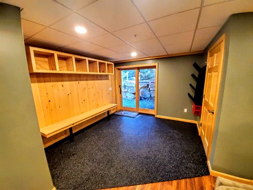 Modern Cabin Rental Perfect for a Luxury Ski Vacation near Mount Washington - Carroll, New Hampshire - glamping.directory