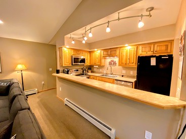 Modern Cabin Rental Perfect for a Luxury Ski Vacation near Mount Washington - Carroll, New Hampshire - glamping.directory