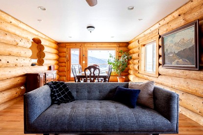 Cozy Secluded Log Cabin Retreat with Stunning Views, Luxury Comfort & Grill Deck in Sequim, Washington - Sequim, Washington - glamping.directory