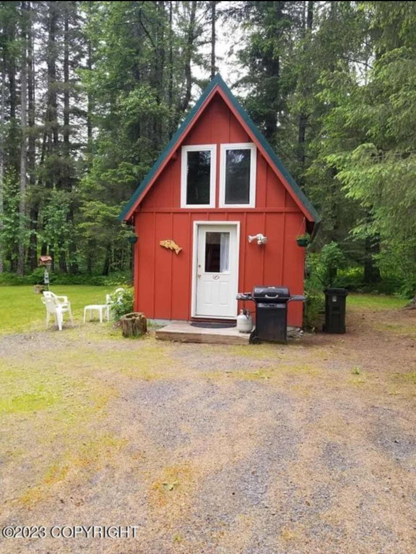 Bear Necessities Cottages - Seward, Alaska - glamping.directory