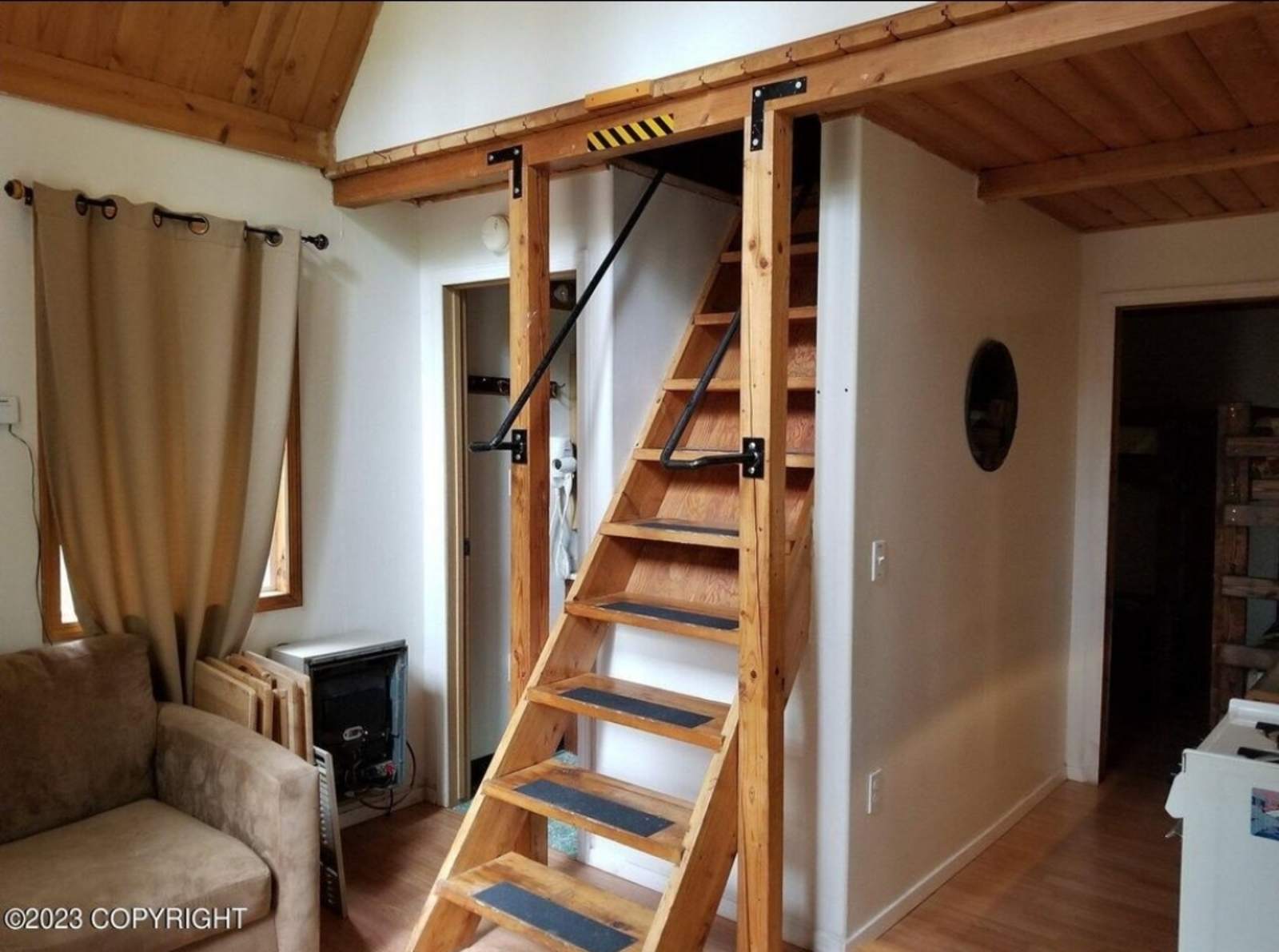 Bear Necessities Cottages - Seward, Alaska - glamping.directory