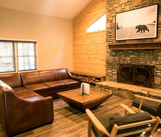 Pet-Friendly Cabin with a Private Hot Tub in Bostic, North Carolina - Rutherfordton, North Carolina - glamping.directory