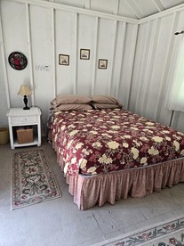 Cozy Tiny Cabin on a Peaceful Ranch, the Perfect Base for Outdoor Adventures on Vashon Island near Seattle, Washington - Vashon, Washington - glamping.directory