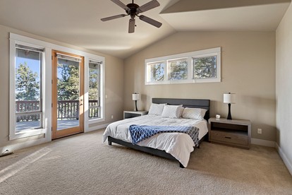 Beautiful Cabin with Fireplace and Barbecue in Bend, Oregon - Bend, Oregon - glamping.directory