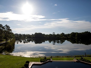 Idyllic Waterfront Rental with Shared Pool Access in Jupiter, Florida - Jupiter, Florida - glamping.directory