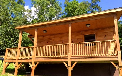 Modern and Romantic Cabin Rental for Couples near Cascade Falls, North Carolina - Purlear, North Carolina - glamping.directory
