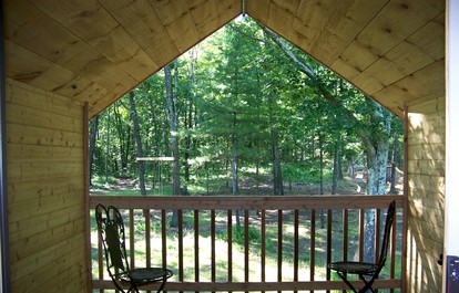 Rustic Family Cabin Rental with Nature Trails near Sturbridge, Massachusetts - Warren, Massachusetts - glamping.directory