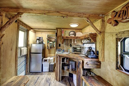 Rustic Cozy Camper Well Equipped Great for Nature Lovers in Montana - Whitefish, Montana - glamping.directory
