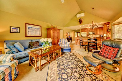 Cozy Cabin Rental Perfect for a Family Vacation in New Hampshire - Carroll, New Hampshire - glamping.directory