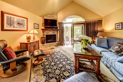 Cozy Cabin Rental Perfect for a Family Vacation in New Hampshire - Carroll, New Hampshire - glamping.directory