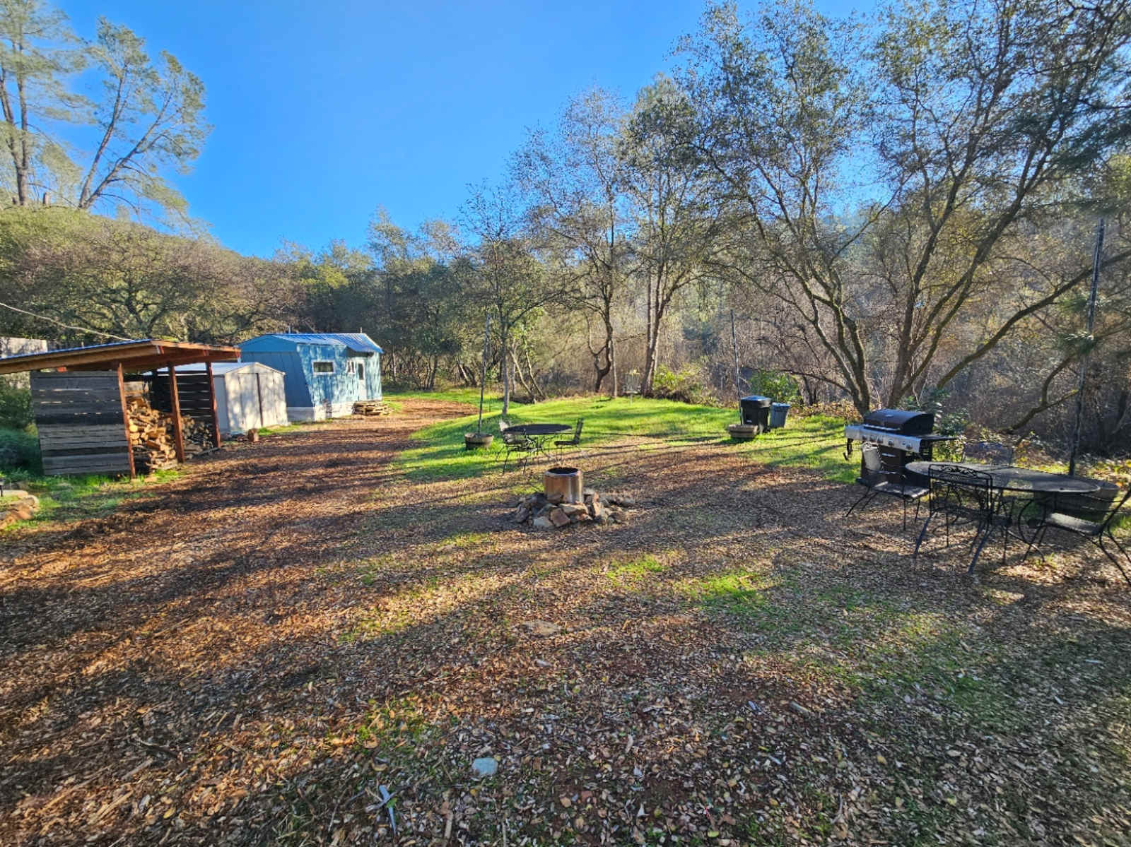 Perfect Getaway with Private Creeks - Smartsville, California - glamping.directory