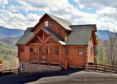 Dog-Friendly Log Cabin with Theater Room for Group Getaway in Sevierville, Tennessee - glamping.directory