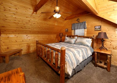 Dog-Friendly Log Cabin with Theater Room for Group Getaway in Sevierville, Tennessee - Sevierville, Tennessee - glamping.directory