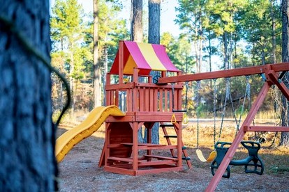 Contemporary Coziness Cabin in Hochatown, OK - Hochatown, Oklahoma - glamping.directory