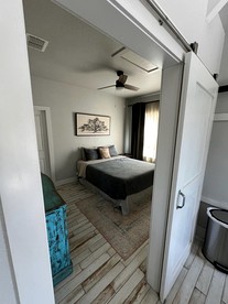 Charming Cabin for Glamping Vacations in Wimberley, Texas - Wimberley, Texas - glamping.directory