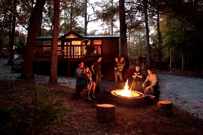 Classic Camping Cabin in Williamsburg, Virginia - Williamsburg, Virginia - glamping.directory