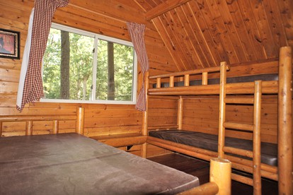 Classic Camping Cabin in Williamsburg, Virginia - Williamsburg, Virginia - glamping.directory