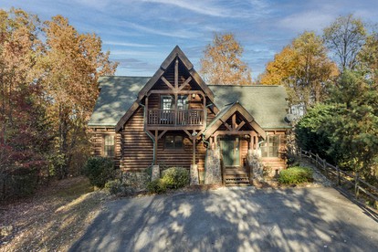 Entertainment Paradise: Pigeon Forge Cabin with Movie Theater, Game Room, and Sauna - glamping.directory