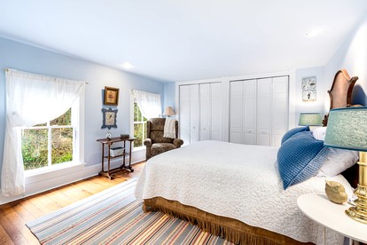 Enchanting Victorian Cottage Just Steps From All the Major Sites in Harpers Ferry, WV - Harpers Ferry, West Virginia - glamping.directory