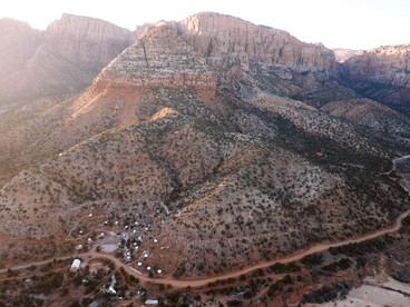 Dry Glamping Tent Near Zion National Park, Ideal for Couples - Hildale, Utah - glamping.directory