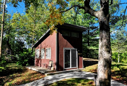 Cozy Woodland Glamping Retreat Surrounded by Nature & Lakes in Walker, Minnesota - Walker, Minnesota - glamping.directory