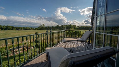 Charming Suite with Private Roof Deck near Ithaca, New York - Genoa, New York - glamping.directory