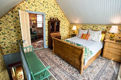 Charming Suite with Private Roof Deck near Ithaca, New York - Genoa, New York - glamping.directory