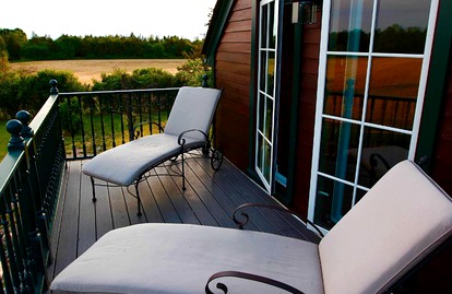 Charming Suite with Private Roof Deck near Ithaca, New York - Genoa, New York - glamping.directory