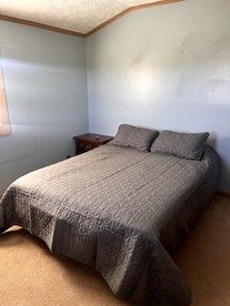 Large, Three Bedroom Cabin in Sturgis, South Dakota, Perfect for a Glamping Retreat to the Badlands - Sturgis, South Dakota - glamping.directory