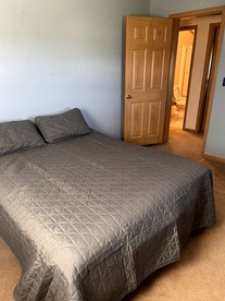 Large, Three Bedroom Cabin in Sturgis, South Dakota, Perfect for a Glamping Retreat to the Badlands - Sturgis, South Dakota - glamping.directory
