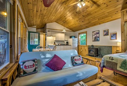 Tree-House Style Cabin with Forest Views, Nantahala National Fores, North Carolina - Bryson City, North Carolina - glamping.directory