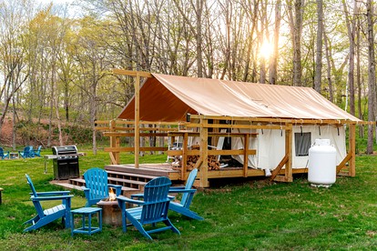 Beautiful Family Cabin with Cozy Interior and Exterior in Saint Croix Falls, Wisconsin - Saint Croix Falls, Wisconsin - glamping.directory
