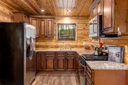 Beautiful Family Cabin with Cozy Interior and Exterior in Saint Croix Falls, Wisconsin - Saint Croix Falls, Wisconsin - glamping.directory