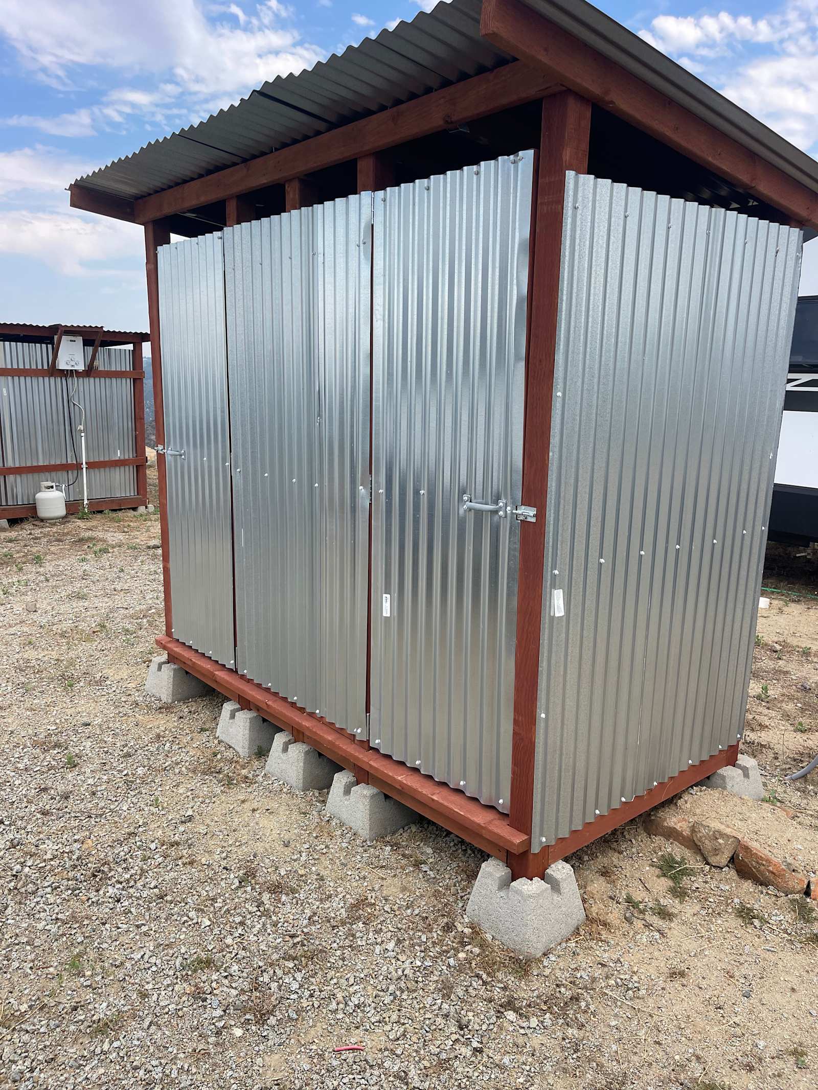 Fallbrook View Glamping Tent - Rainbow, California - glamping.directory