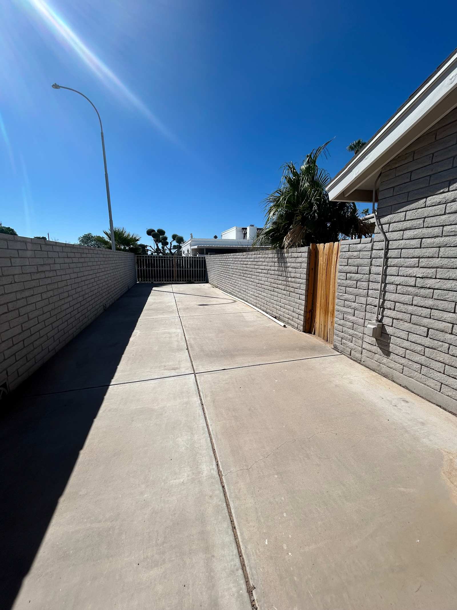 Private Gated RV pad w/Elec & H20 - glamping.directory