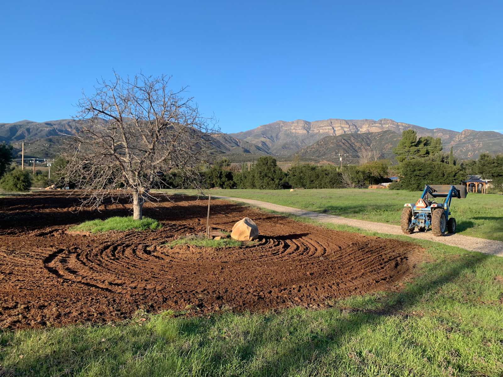 Park At Tar Creeks Ranch - Ojai, California - glamping.directory