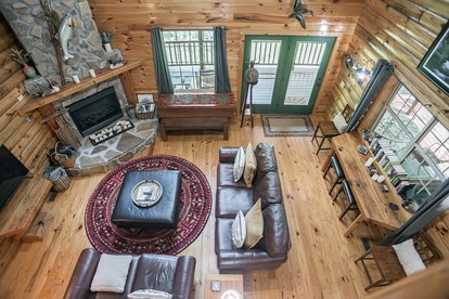 Amazing Lakeside Cabin with Kayaks and Spectacular Views of the Mountains in Butler, Tennessee - Butler, Tennessee - glamping.directory