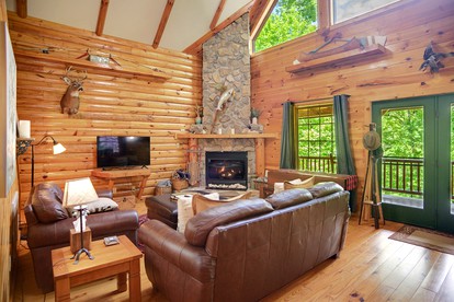Amazing Lakeside Cabin with Kayaks and Spectacular Views of the Mountains in Butler, Tennessee - Butler, Tennessee - glamping.directory