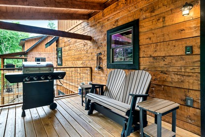 Delightful Cabin Amazing for Families with Private Porch in Tennessee - Sevierville, Tennessee - glamping.directory