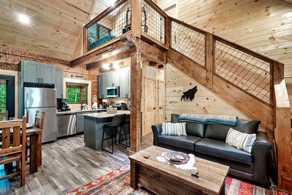 Delightful Cabin Amazing for Families with Private Porch in Tennessee - Sevierville, Tennessee - glamping.directory