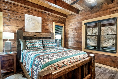 Delightful Cabin Amazing for Families with Private Porch in Tennessee - Sevierville, Tennessee - glamping.directory