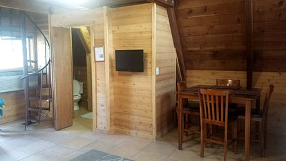 Superb Getaway Cabin near Long Hunter State Park and Nashville, Tennessee - Mount Juliet, Tennessee - glamping.directory