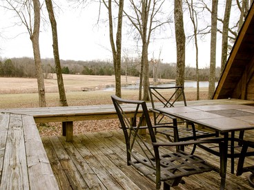 Superb Getaway Cabin near Long Hunter State Park and Nashville, Tennessee - Mount Juliet, Tennessee - glamping.directory